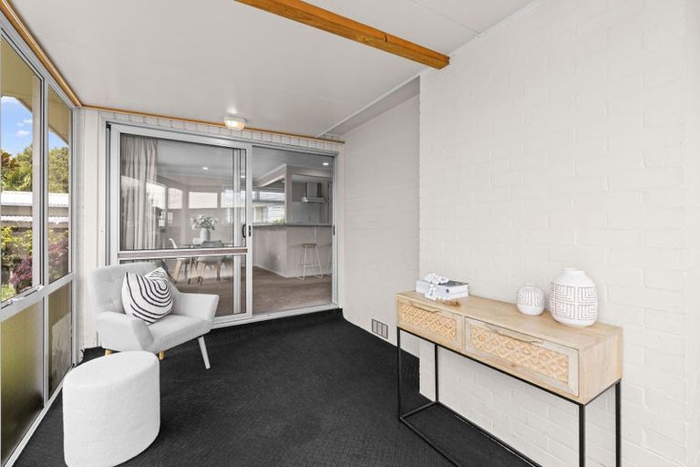 Photo of property in 8 Chedworth Avenue, Bishopdale, Christchurch, 8053