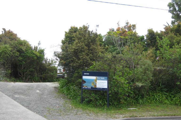 Photo of property in 1260 Whangaparaoa Road, Gulf Harbour, Whangaparaoa, 0930