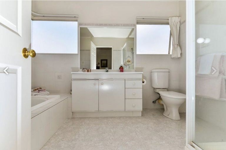 Photo of property in 2/36 Francis Street, Hauraki, Auckland, 0622