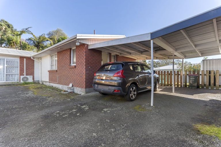 Photo of property in 1/117 Seaview Road, Westown, New Plymouth, 4310