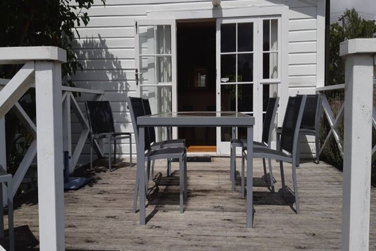 Photo of property in 62 Strasbourge Street, Martinborough, 5711