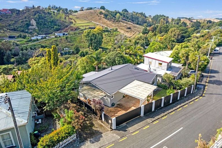 Photo of property in 1 Durie Vale Road, Durie Hill, Whanganui, 4500