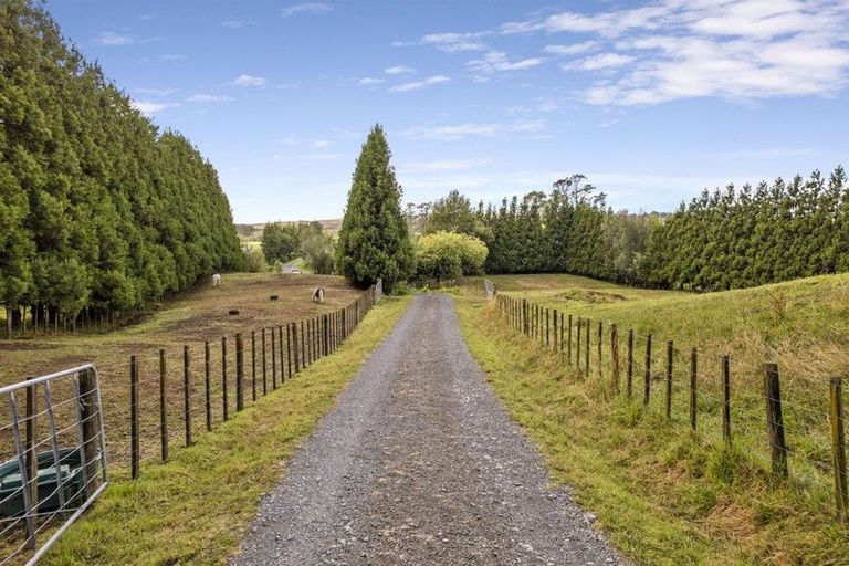 Photo of property in 1096 Egmont Road, Egmont Village, New Plymouth, 4372