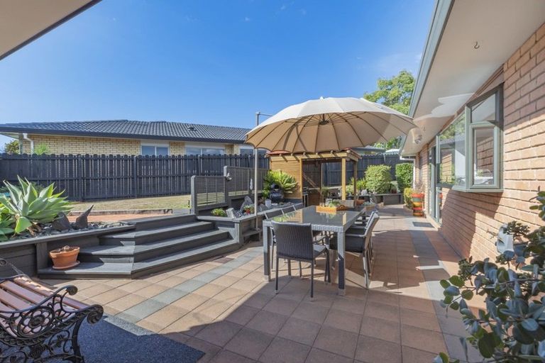 Photo of property in 14 John Lister Close, Golflands, Auckland, 2013