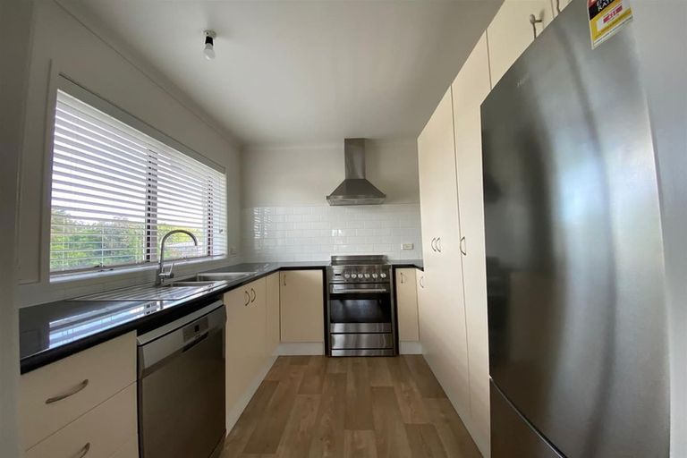 Photo of property in 1/44 Meadway, Sunnyhills, Auckland, 2010