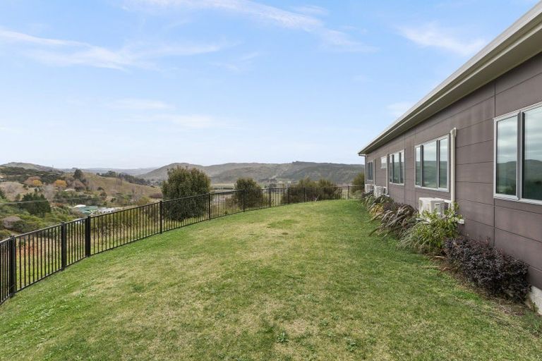 Photo of property in 19 Esk View Road, Eskdale, Napier, 4182