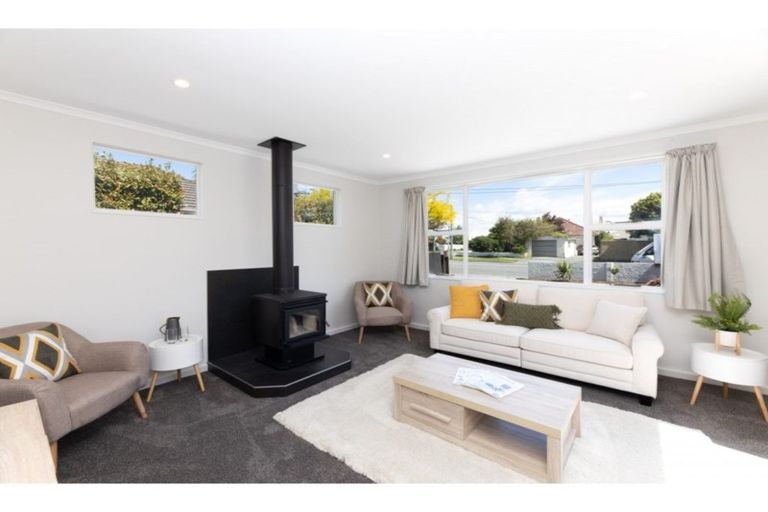 Photo of property in 1/44 Cutts Road, Russley, Christchurch, 8042