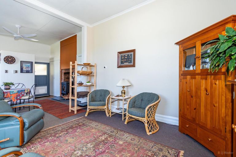 Photo of property in 2 Point Bush Road, Waimate, 7924