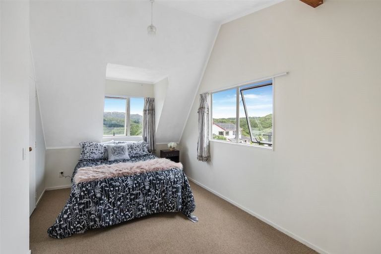 Photo of property in 2/61 Woodhouse Avenue, Karori, Wellington, 6012