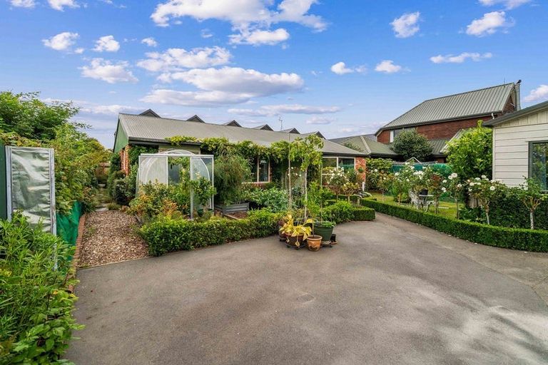 Photo of property in 25b Main South Road, Sockburn, Christchurch, 8042