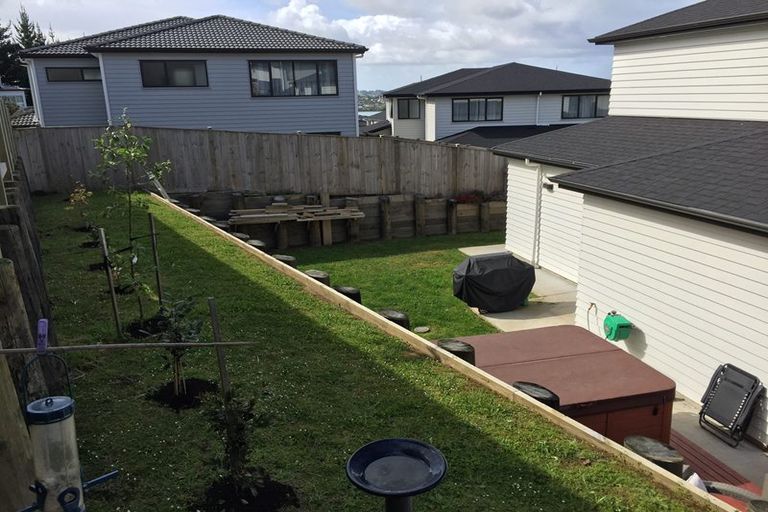 Photo of property in 29 Tawa Place, Orewa, 0931