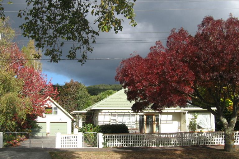 Photo of property in 21 Heretaunga Square, Silverstream, Upper Hutt, 5019