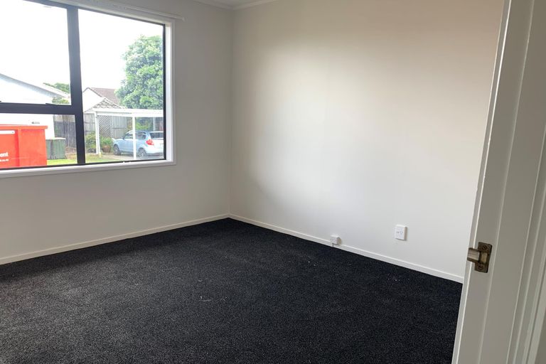 Photo of property in 1/10 Taitimu Drive, Weymouth, Auckland, 2103