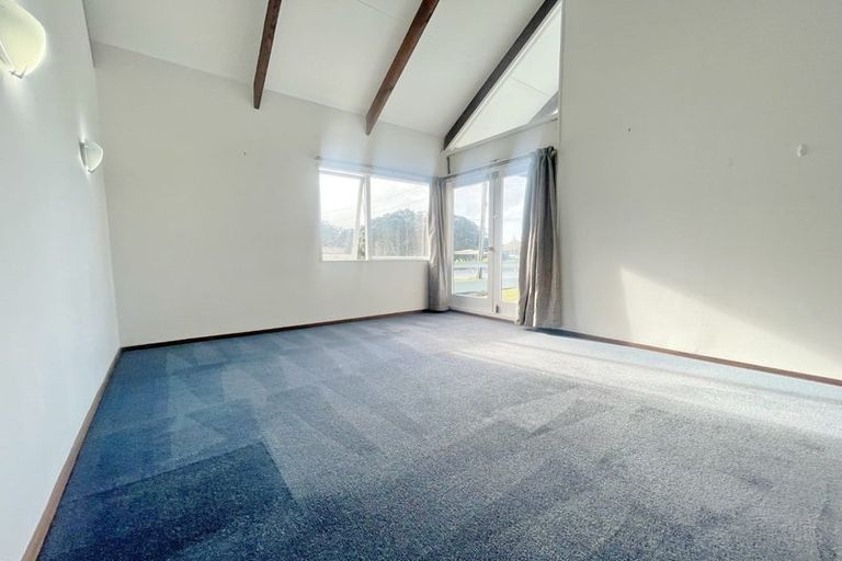 Photo of property in 1/22 Craig Road, Milford, Auckland, 0620