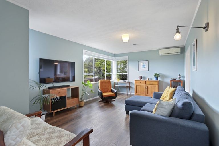 Photo of property in 35 Terra Nova Street, Glen Eden, Auckland, 0602