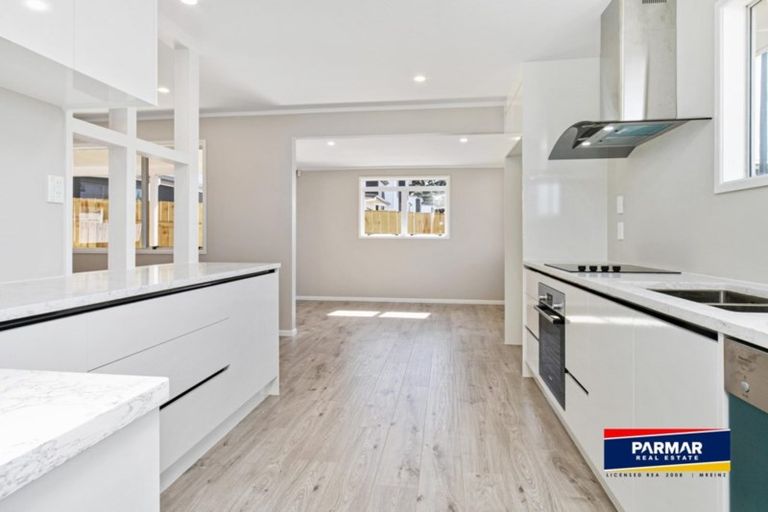 Photo of property in 4/153 Wallace Road, Mangere Bridge, Auckland, 2022