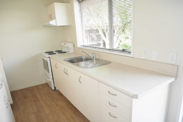 Photo of property in 3/44a Division Street, Riccarton, Christchurch, 8041