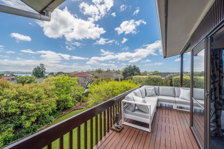 Photo of property in 8 Estelle Place, Farm Cove, Auckland, 2012