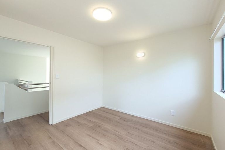 Photo of property in 17 Bob Charles Drive, Golflands, Auckland, 2013