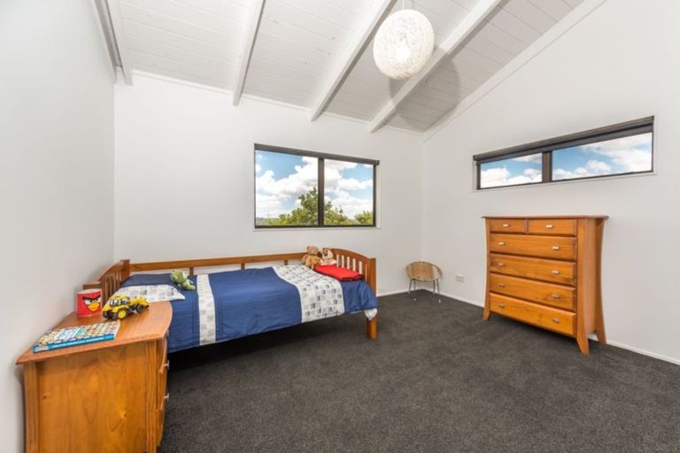 Photo of property in 314 Old North Road, Kumeu, 0892