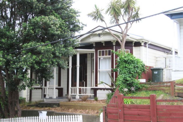 Photo of property in 58 Lavaud Street, Berhampore, Wellington, 6023