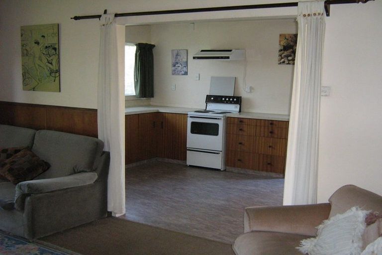 Photo of property in 90 Grafton Street, Waltham, Christchurch, 8011