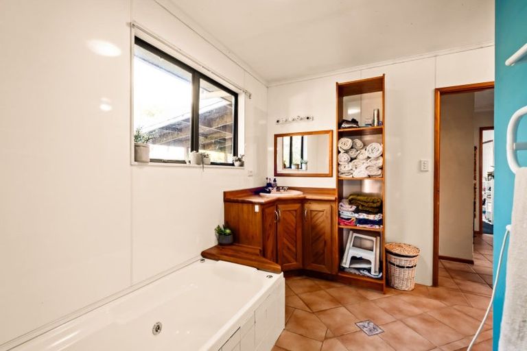 Photo of property in 95 Wharekauri Road, Mimi, Urenui, 4377