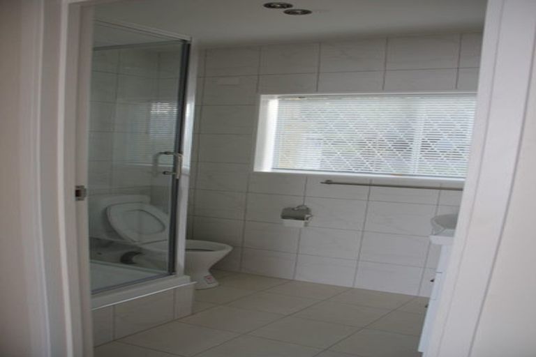 Photo of property in 50 Knightsbridge Drive, Forrest Hill, Auckland, 0620