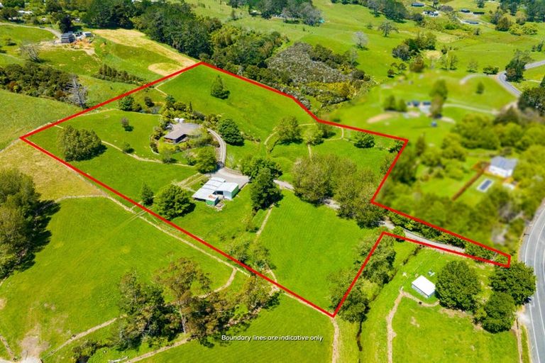 Photo of property in 103 Awa Road, Kumeu, 0891