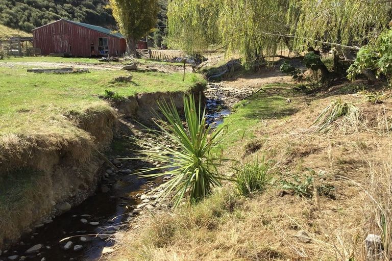 Photo of property in 768 Rangatira Road, Hunterville, Marton, 4787