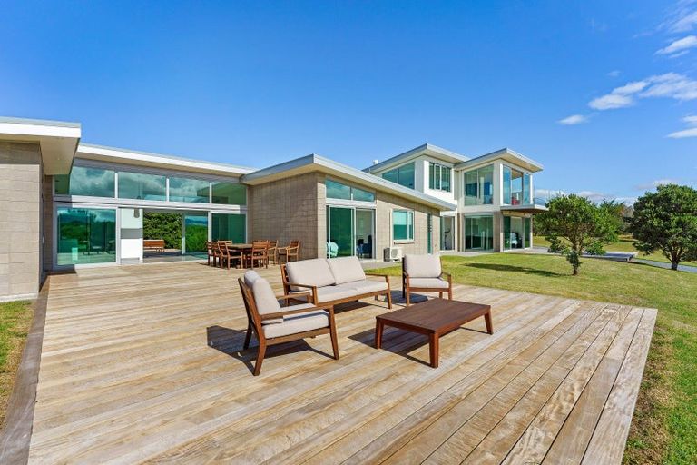 Photo of property in 78 Sims Road, Te Horo Beach, Otaki, 5581