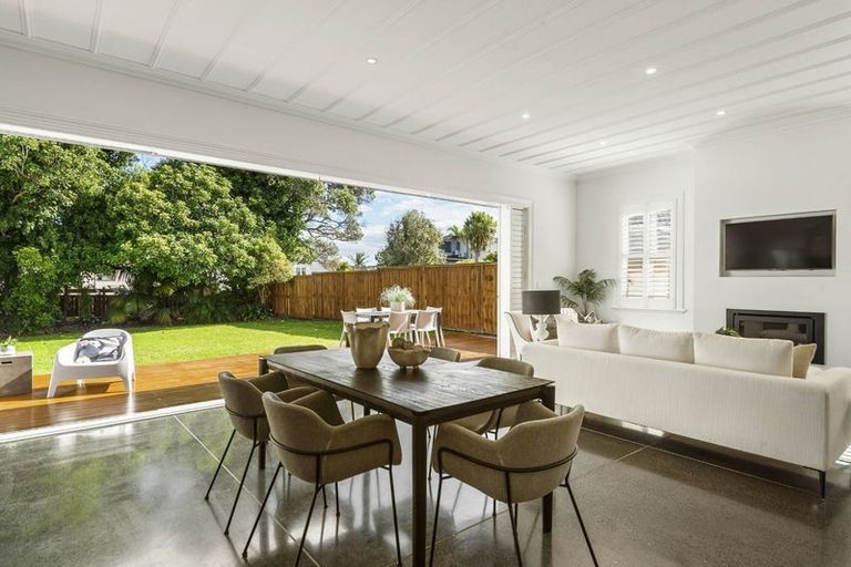 Photo of property in 154 Hinemoa Street, Birkenhead, Auckland, 0626