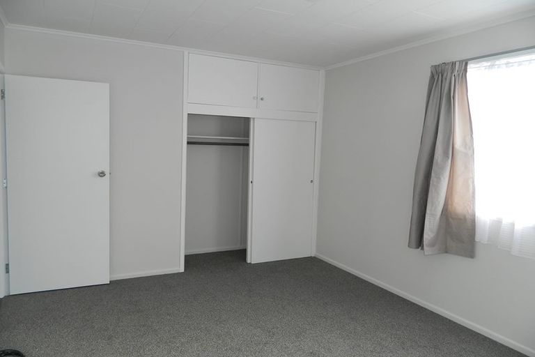 Photo of property in 56 Cascades Road, Pakuranga Heights, Auckland, 2010