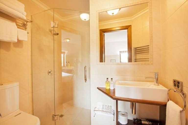 Photo of property in Orchard Cottages, 312/6 Point Road, Monaco, Nelson, 7011