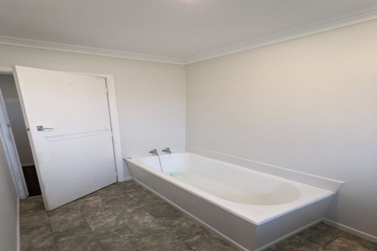 Photo of property in 148 Queen Street West, Levin, 5510
