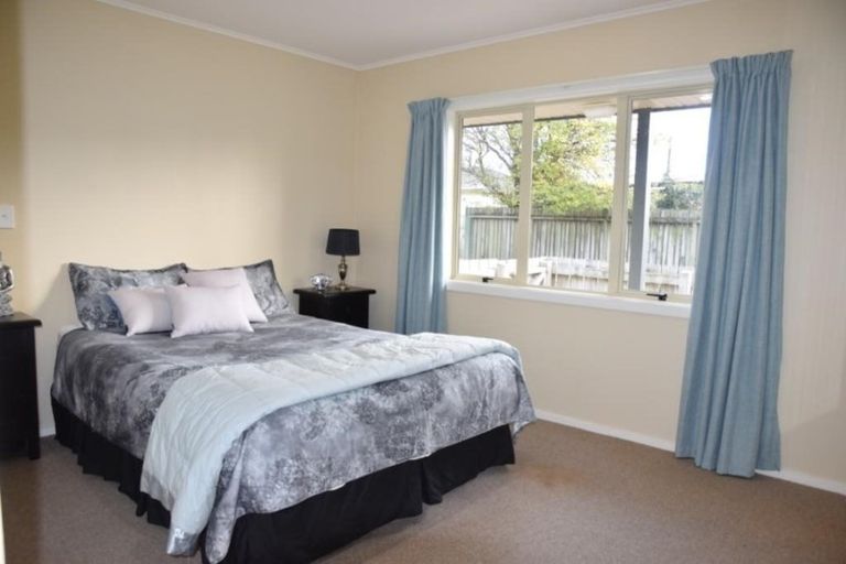 Photo of property in 35-37 Moa Street, Waikiwi, Invercargill, 9810