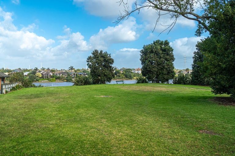 Photo of property in 22 Cliff Road, Papakura, 2110