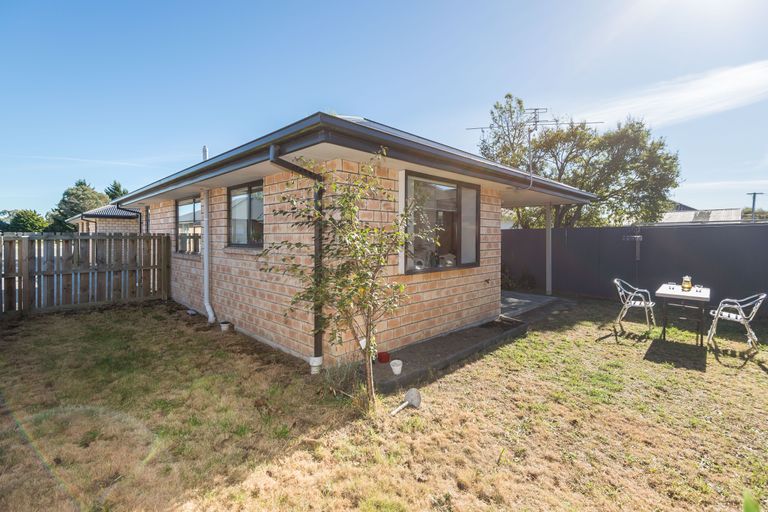 Photo of property in 40b Russley Road, Russley, Christchurch, 8042