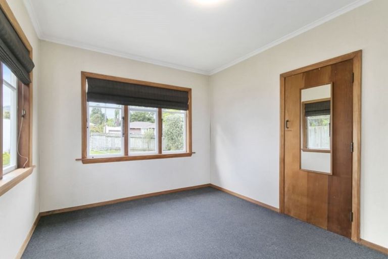 Photo of property in 10 Hugh Duncan Street, Haywards, Lower Hutt, 5018