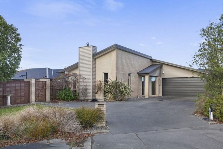 Photo of property in 7 Shield Place, Halswell, Christchurch, 8025
