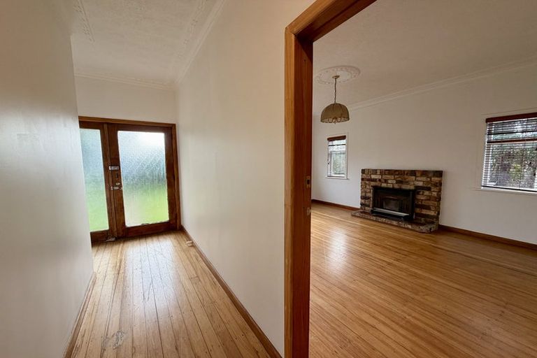 Photo of property in 48 Astley Avenue, New Lynn, Auckland, 0600