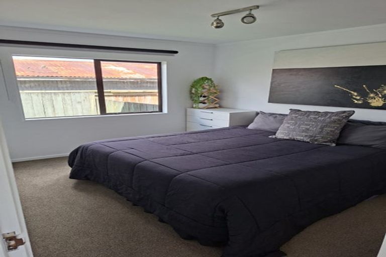 Photo of property in 3/24 Great South Road, Papakura, 2110