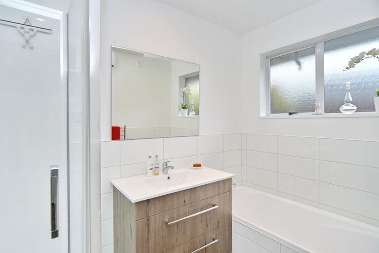 Photo of property in 15 Autumn Place, Mairehau, Christchurch, 8052