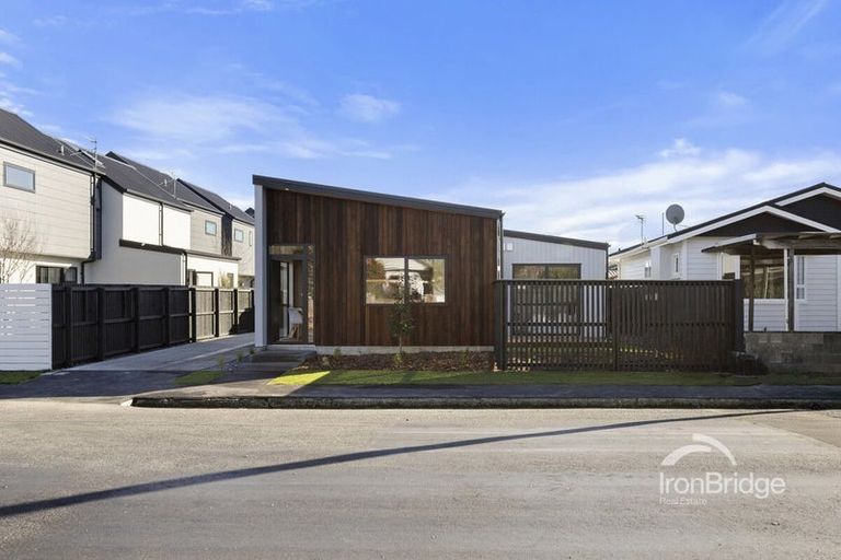 Photo of property in 1/35 Leitch Street, Somerfield, Christchurch, 8024