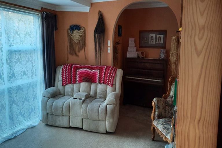 Photo of property in 34 Balmoral Street, Levin, 5510