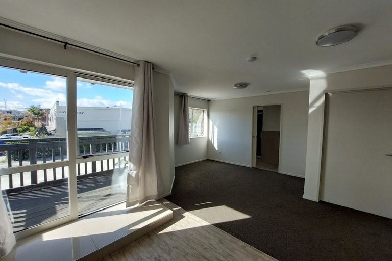 Photo of property in 3/4 Wallson Crescent, Wiri, Auckland, 2104