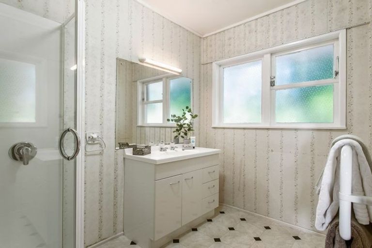 Photo of property in 5/8 Tawera Road, Greenlane, Auckland, 1051