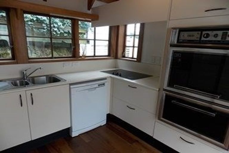 Photo of property in 19 Ascot Street, Thorndon, Wellington, 6011