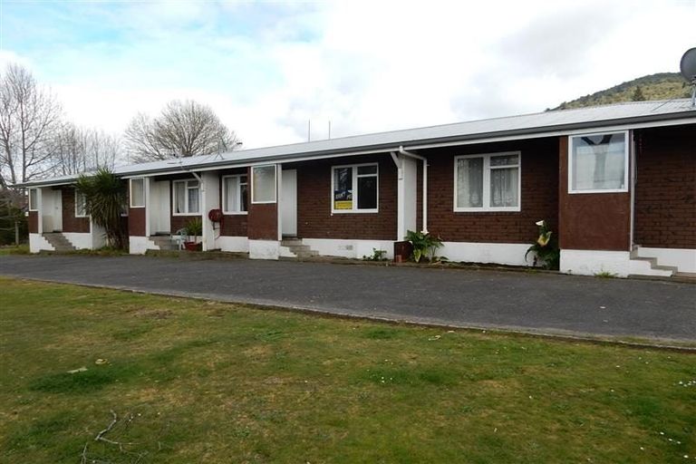 Photo of property in 62 Fairview Road, Western Heights, Rotorua, 3015