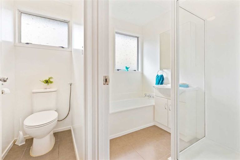 Photo of property in 137 Universal Drive, Henderson, Auckland, 0610